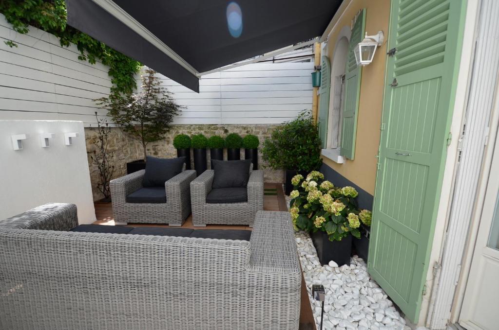 Le Jardin De Rochegrosse Bed & Breakfast Paris Exterior photo